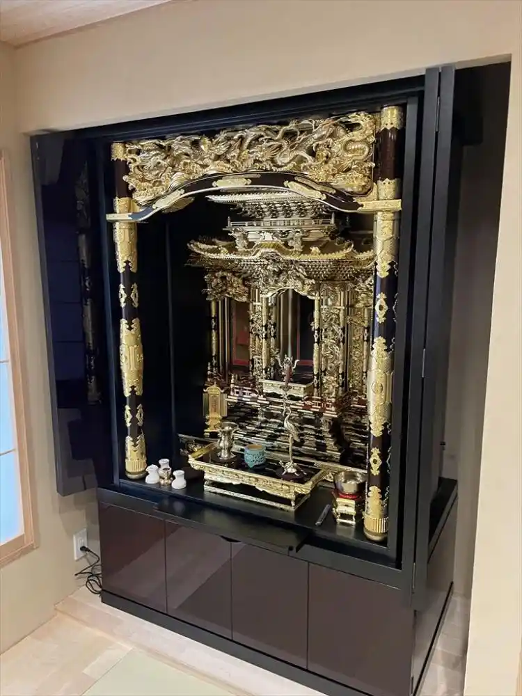 愛知県 安城市でのREMAKE事例：「建て替えを機に、格式ある三河仏壇を現代の住まいに合わせた」本三方金仏壇リメイク事例（安城市）