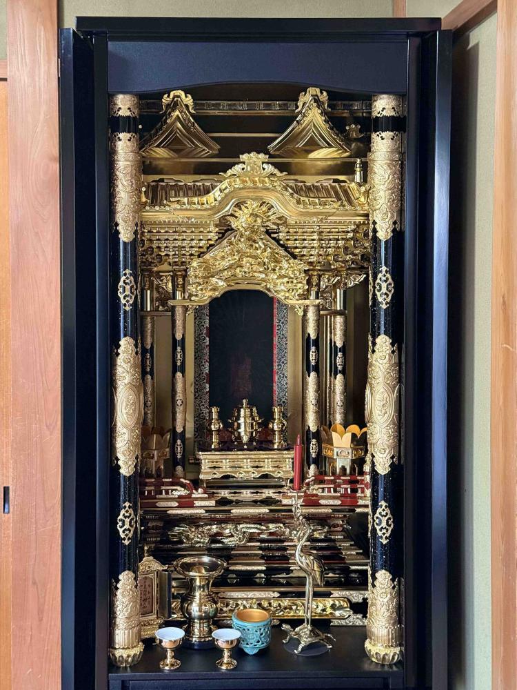 愛知県 岡崎市でのREMAKE事例：「大きくて置けない金仏壇」を、住まいに合うサイズへ。思い出を残したモダンリメイク事例（岡崎市）